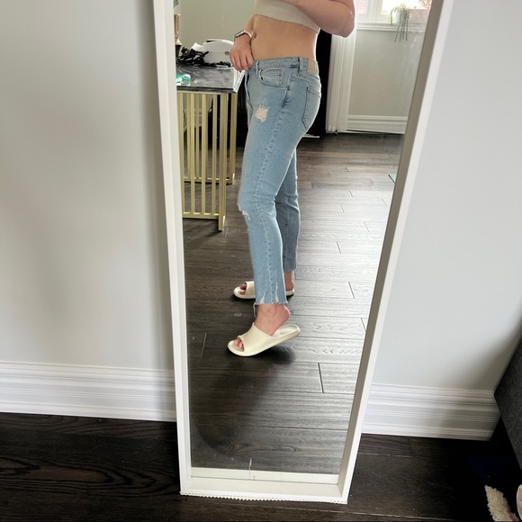 Zara Ripped Jeans - Picture 4 of 4